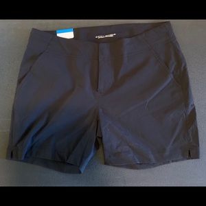 NWT!! Columbia Active Omni-shield shorts.